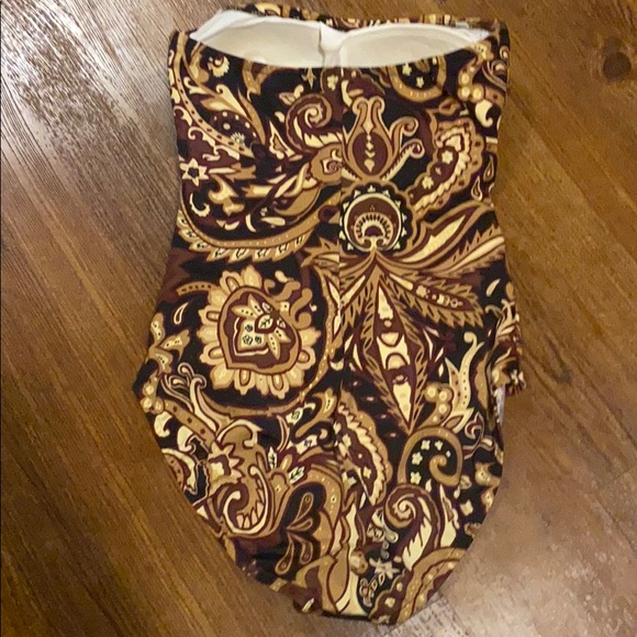 Brown paisley staples swimsuit - Picture 2 of 3